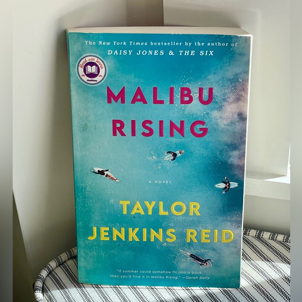 Taylor Jenkins Reed - Malibu Rising - Picture 1 of 1